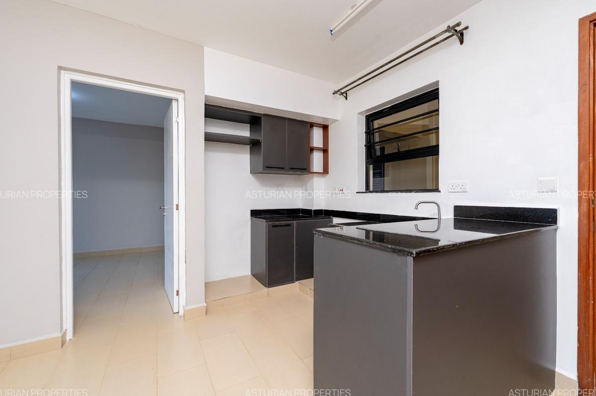 1 Bed Apartment with En Suite in Kitisuru - 3