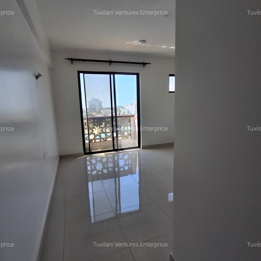 Serviced 3 Bed Apartment with En Suite at Nyali Mombasa - 15