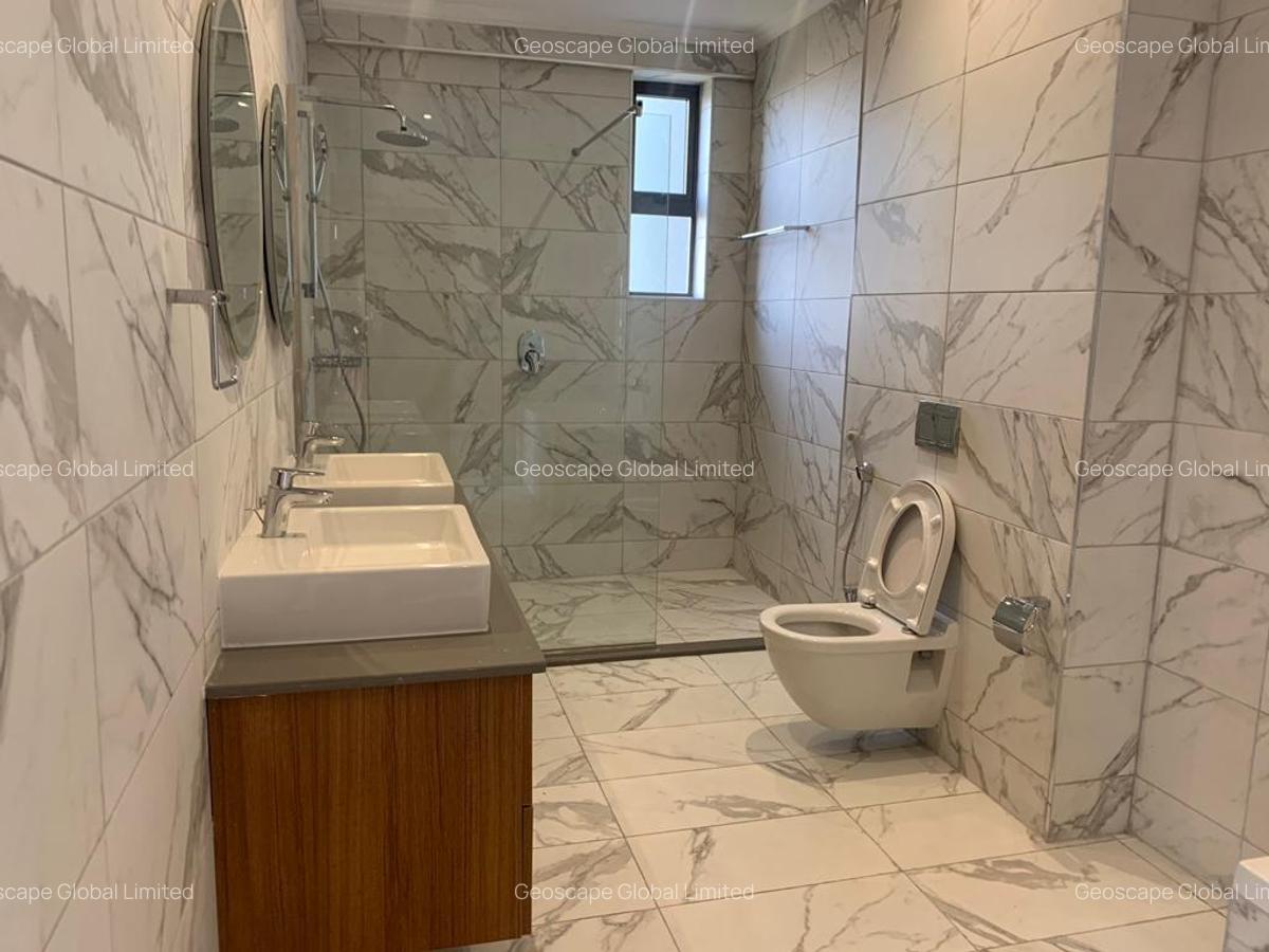 3 Bed Apartment with En Suite in Westlands Area - 9