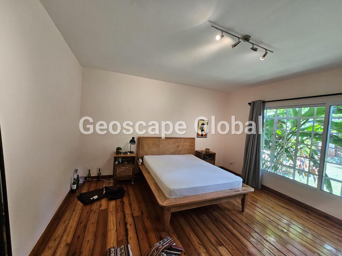 3 Bed House with En Suite in Ridgeways - 6
