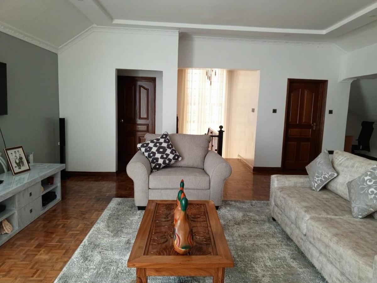 5 Bed Villa with En Suite in Lavington - 18