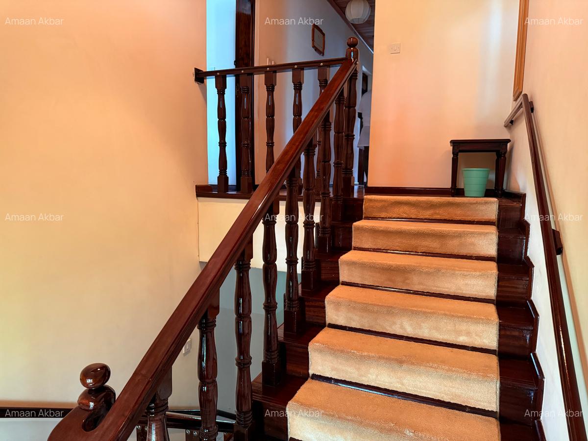 4 Bed House with En Suite at Lakeview Estate - 12