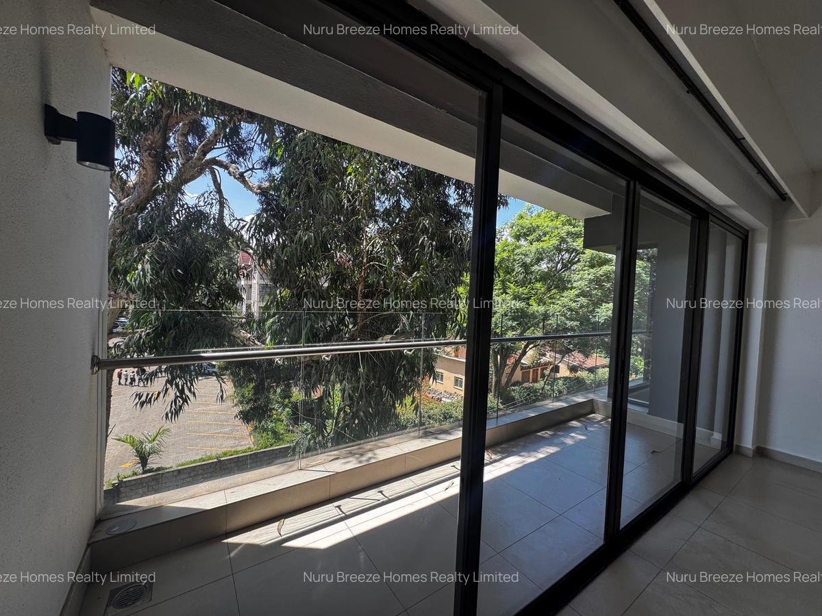 2 Bed Apartment with En Suite in Lavington - 9