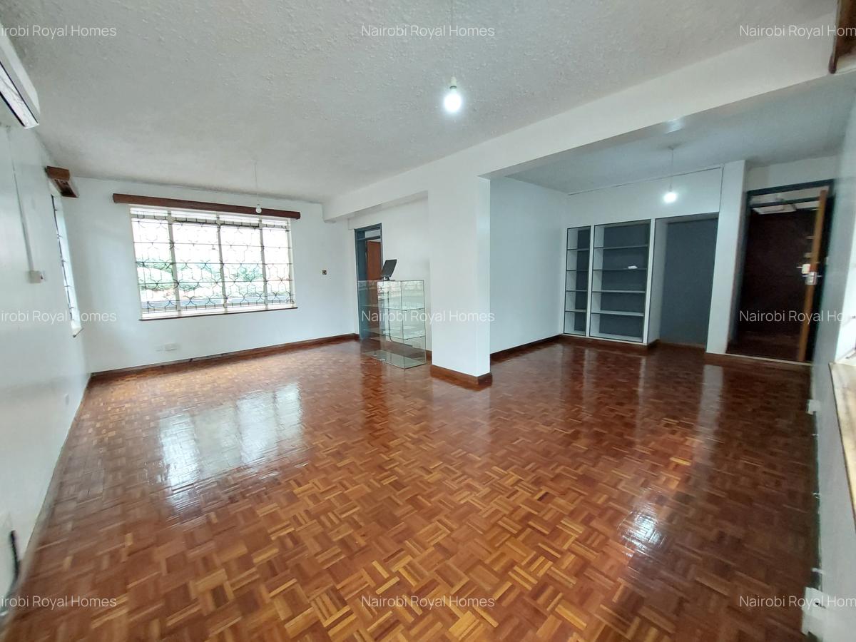 5 Bed House with En Suite at Whispers Avenue - 8