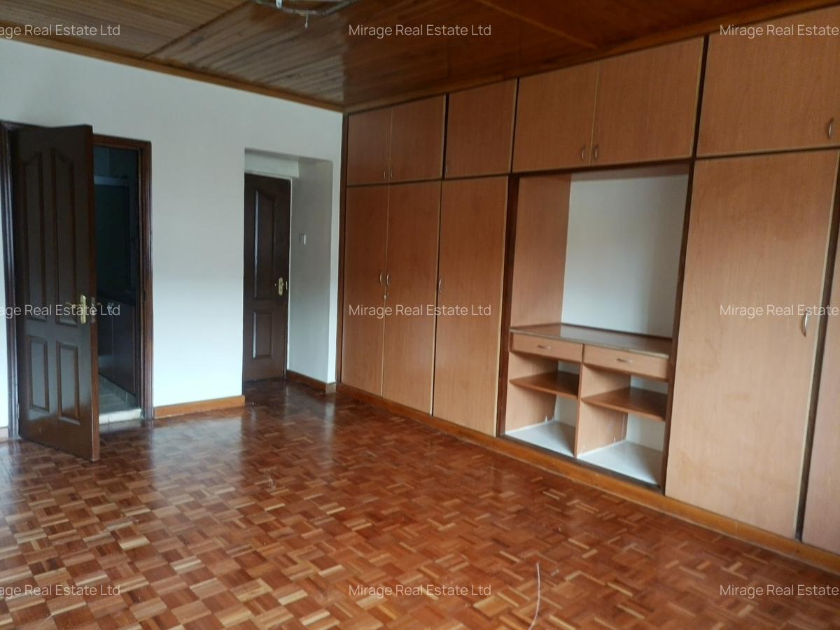 5 Bed Villa with Swimming Pool in Lavington - 19