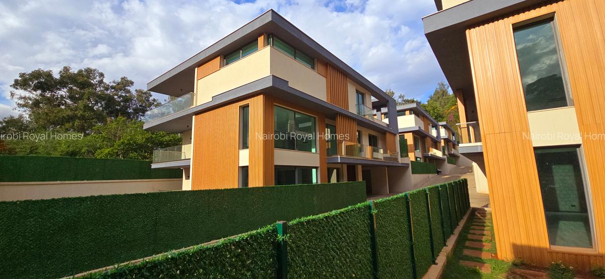 5 Bed Townhouse with En Suite at Garden Villa - 8