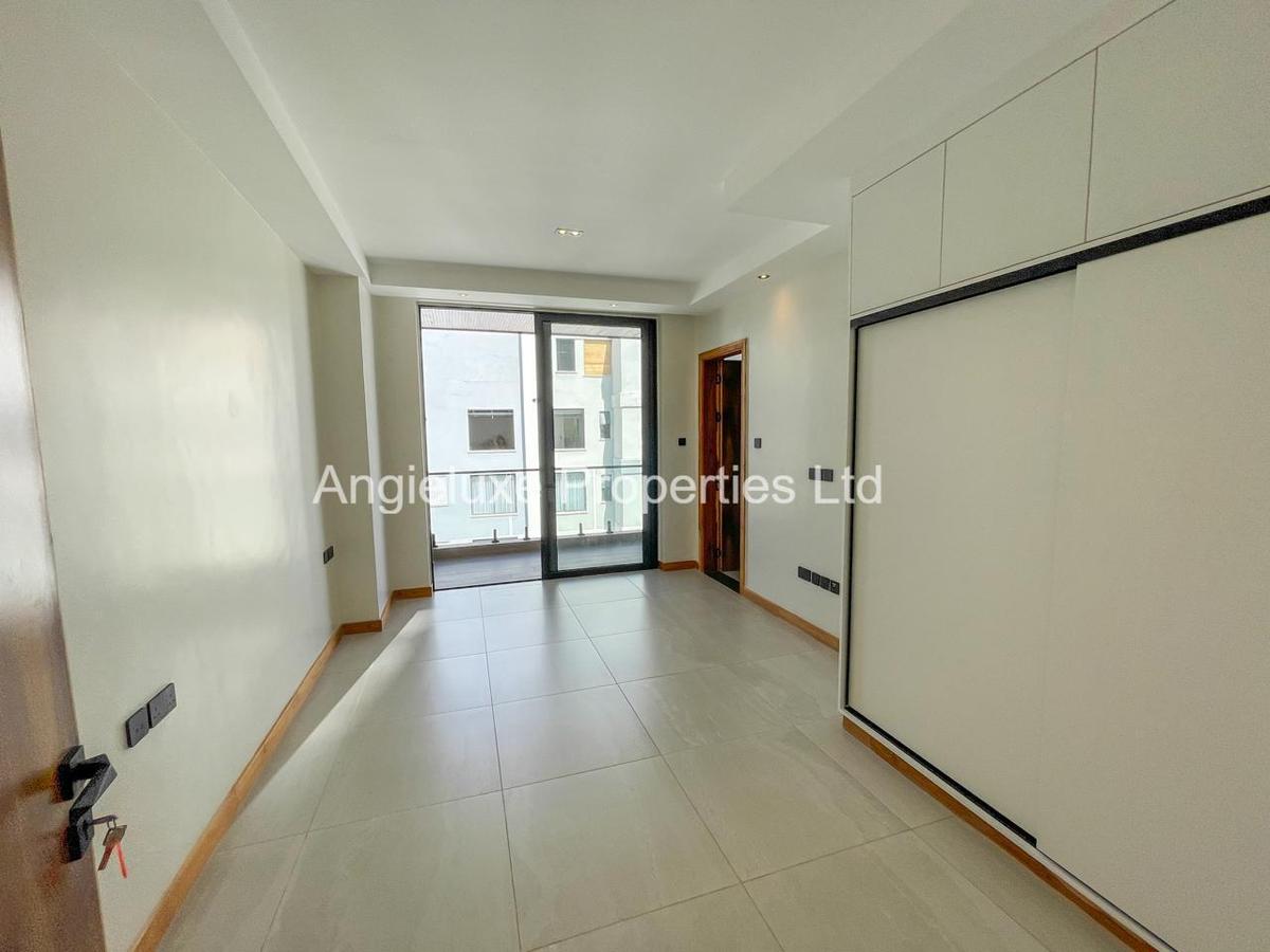 4 Bed Apartment with En Suite at Peponi Road - 9