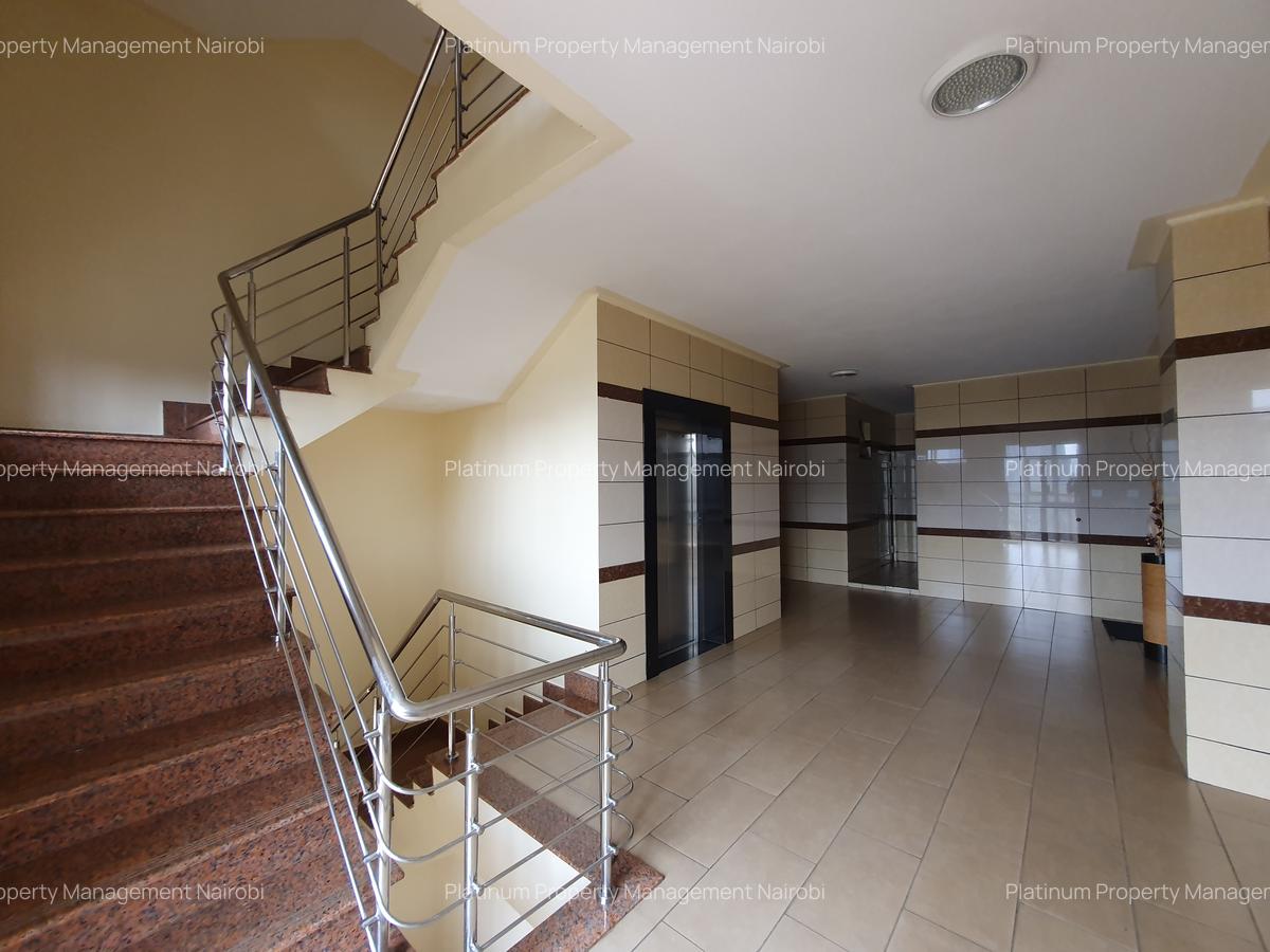3 Bed Apartment with En Suite at 1St Parklands Avenue - 16