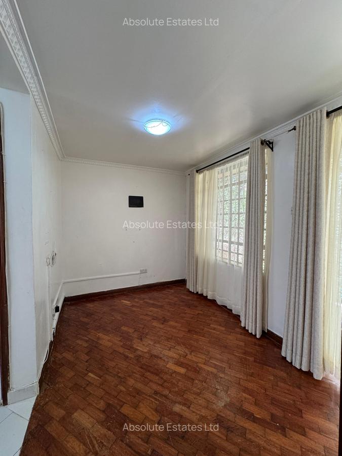 2 Bed House with Garden in Nyari - 2