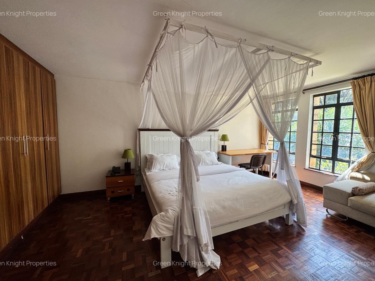 Serviced 2 Bed Apartment with En Suite in Lavington - 4