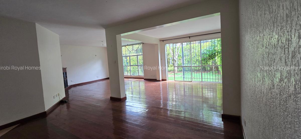 5 Bed Townhouse with En Suite at Brookside Drive - 10
