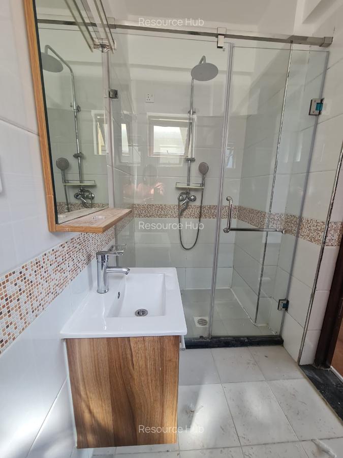 2 Bed Apartment with En Suite at Off Denis Pritt - 12