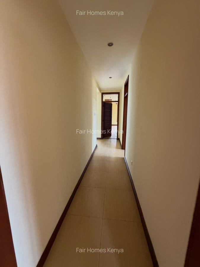 3 Bed Apartment with En Suite at Riverside Drive - 11