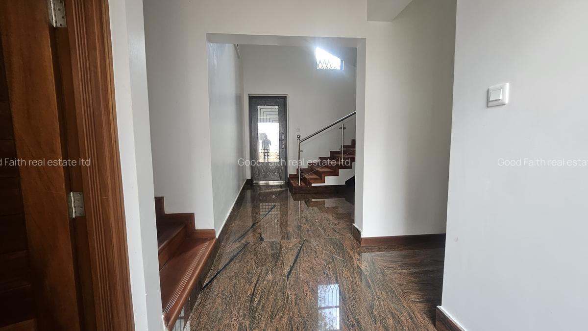 5 Bed House with En Suite in Loresho - 14