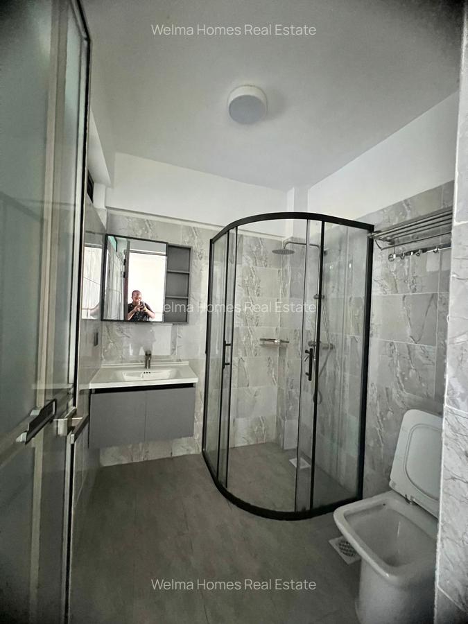 2 Bed Apartment with En Suite in Lavington - 5