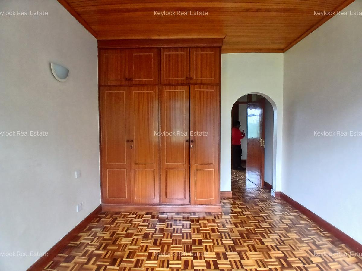 4 Bed Townhouse with En Suite at Lavington Green - 5