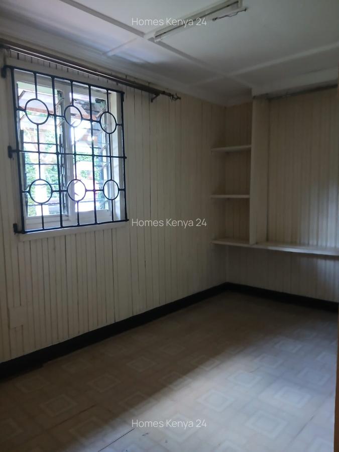 3 Bed House in Kiambu Road - 12