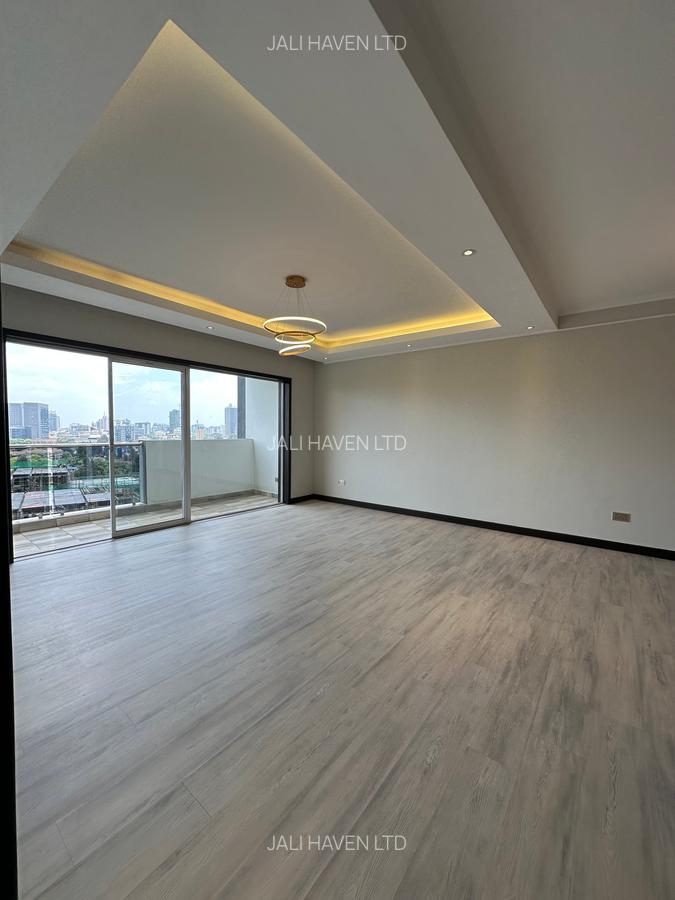 2 Bed Apartment with En Suite in Riverside - 3