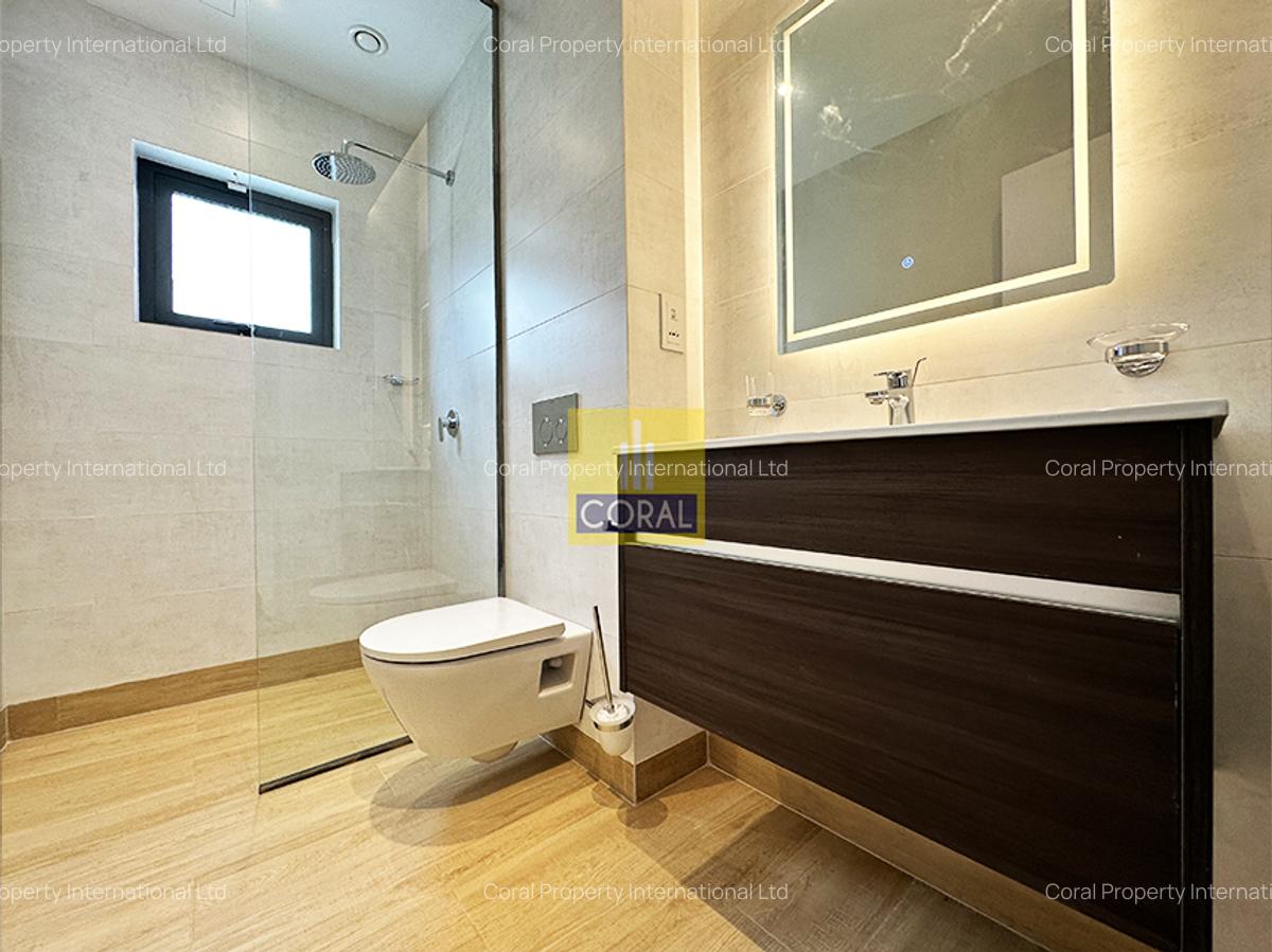 5 Bed Villa with En Suite in Kyuna - 13