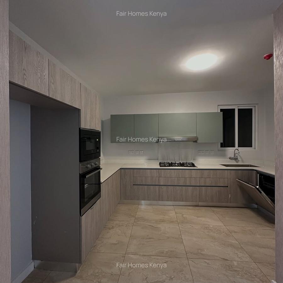 3 Bed Apartment with En Suite at Nyeri Road - 11