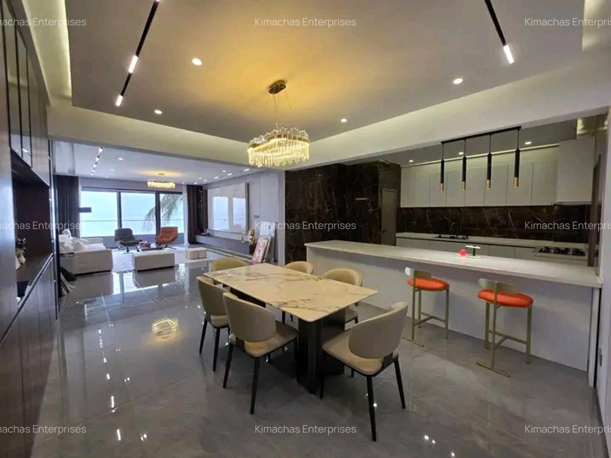 3 Bed Apartment with En Suite at Links Road - 8