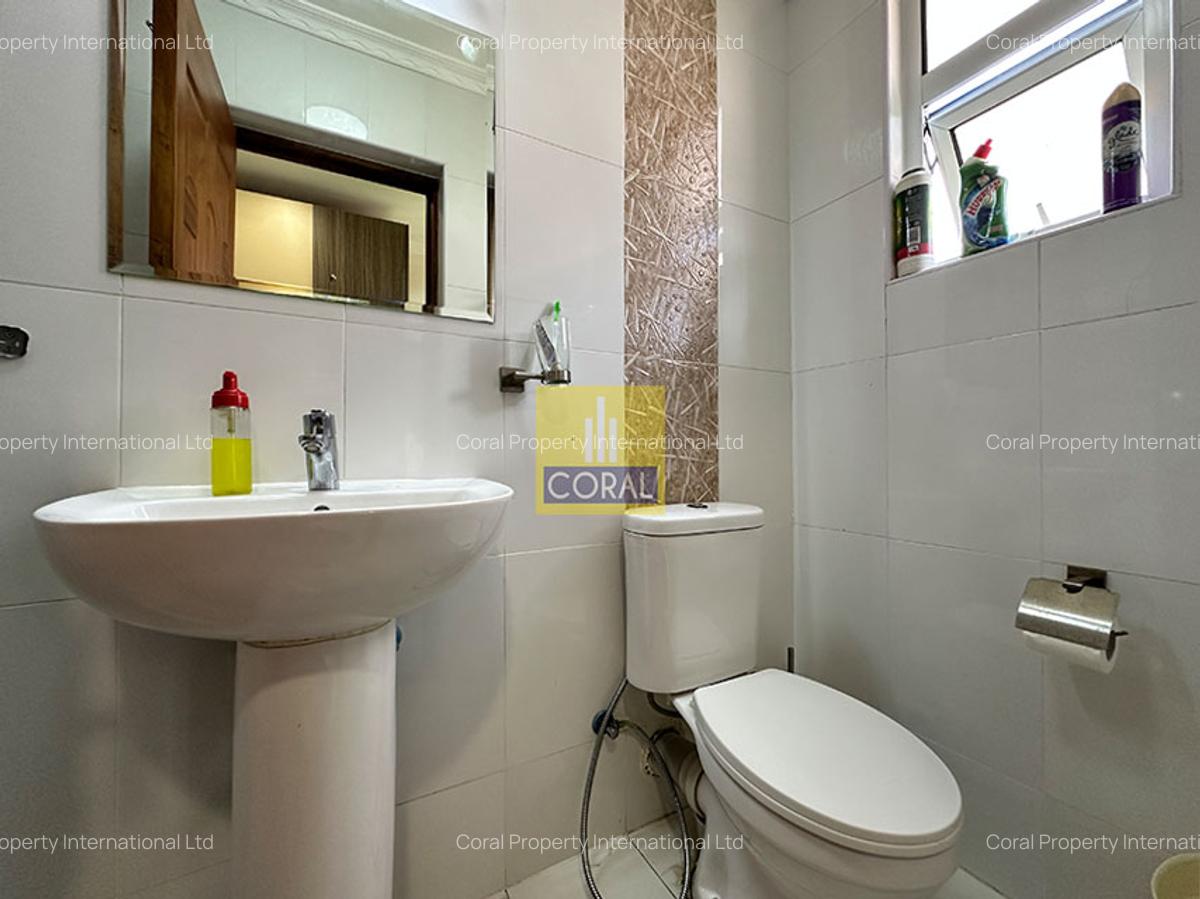 4 Bed Apartment in Kilimani - 14