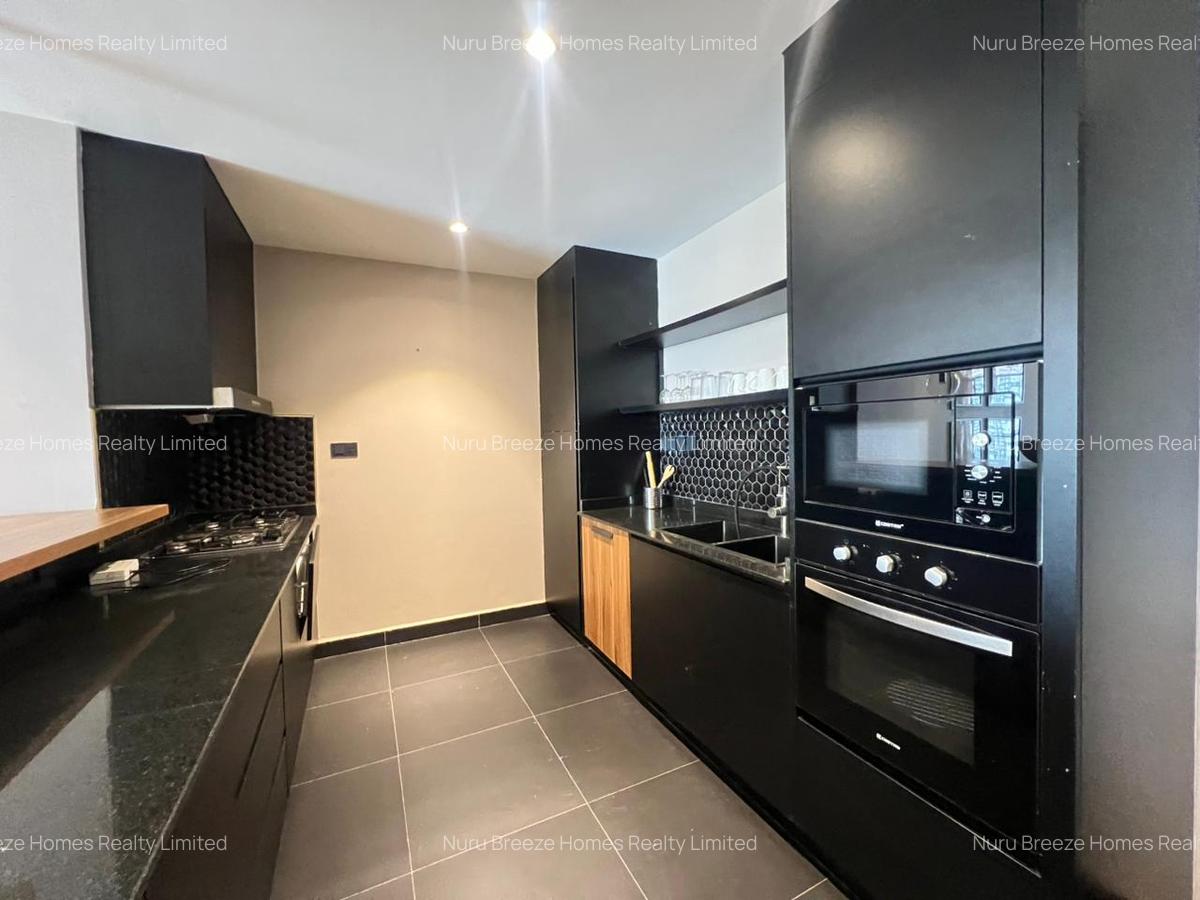 3 Bed Apartment with En Suite in Brookside - 2