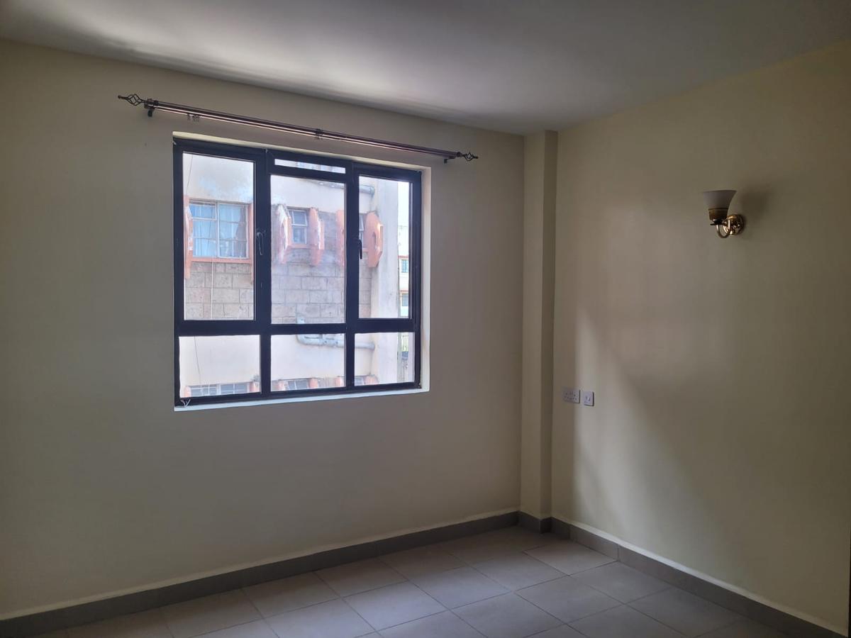 2 Bed Apartment with En Suite at Parklands - 14