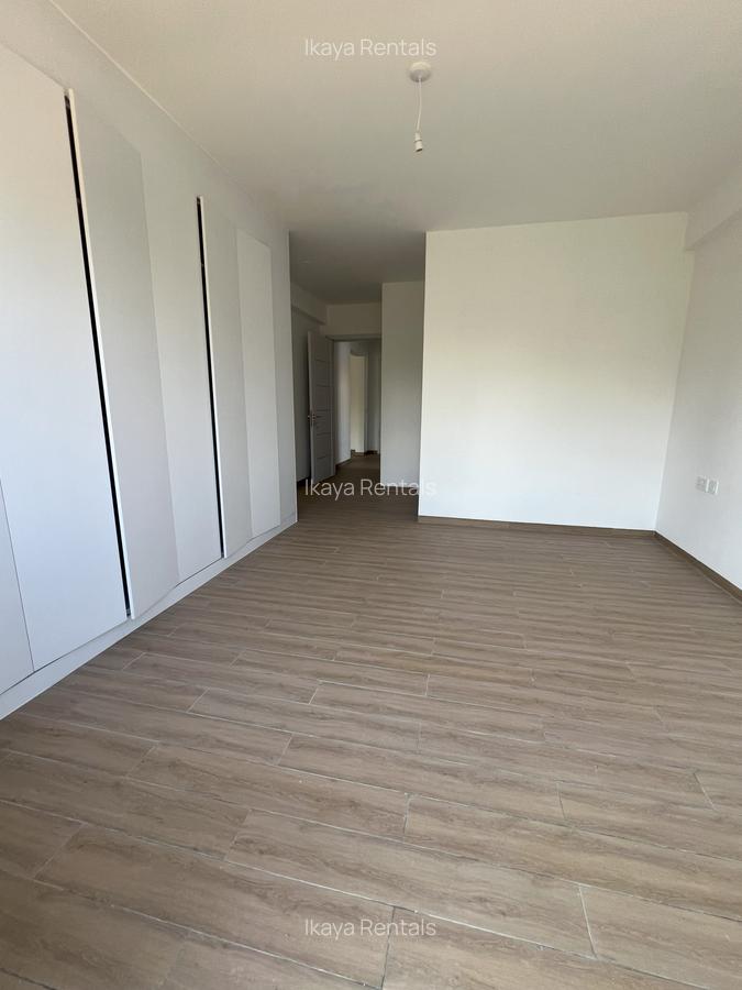 3 Bed Apartment with En Suite at Othaya Road - 6