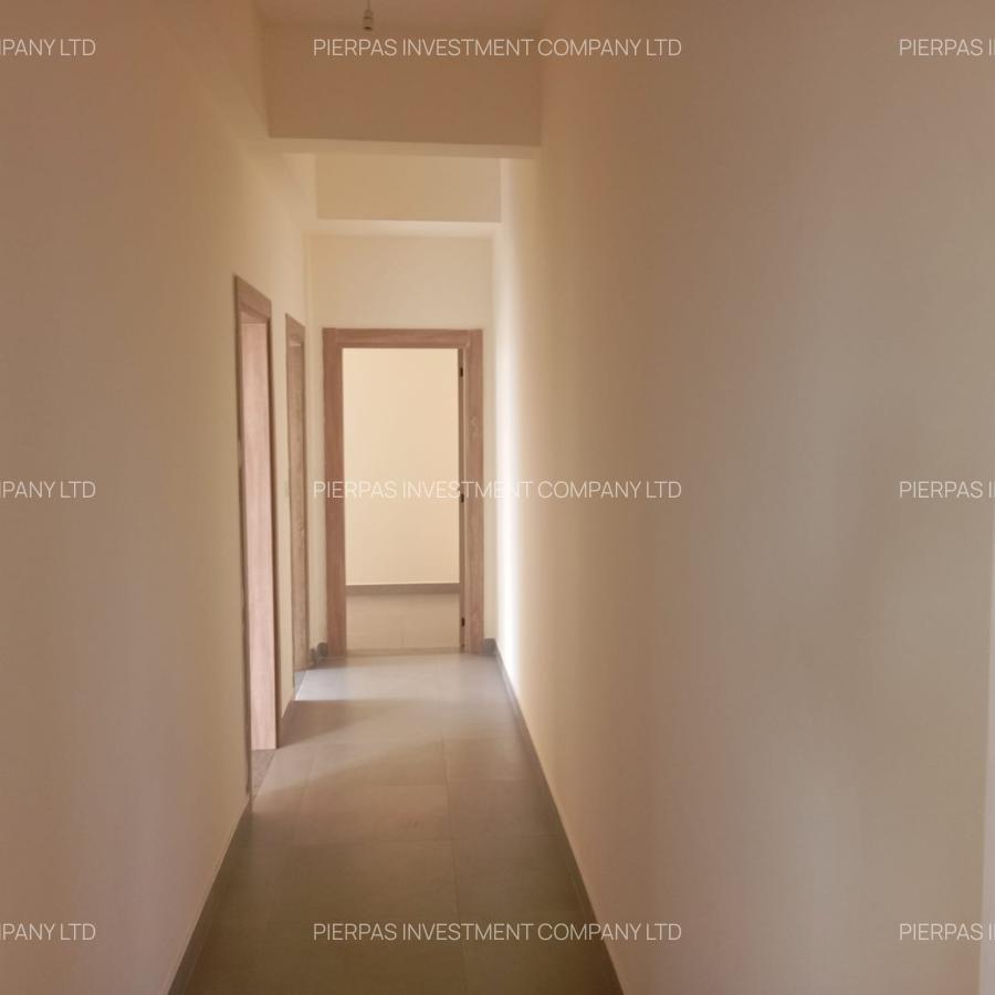 Serviced 4 Bed Apartment with En Suite in Parklands - 8