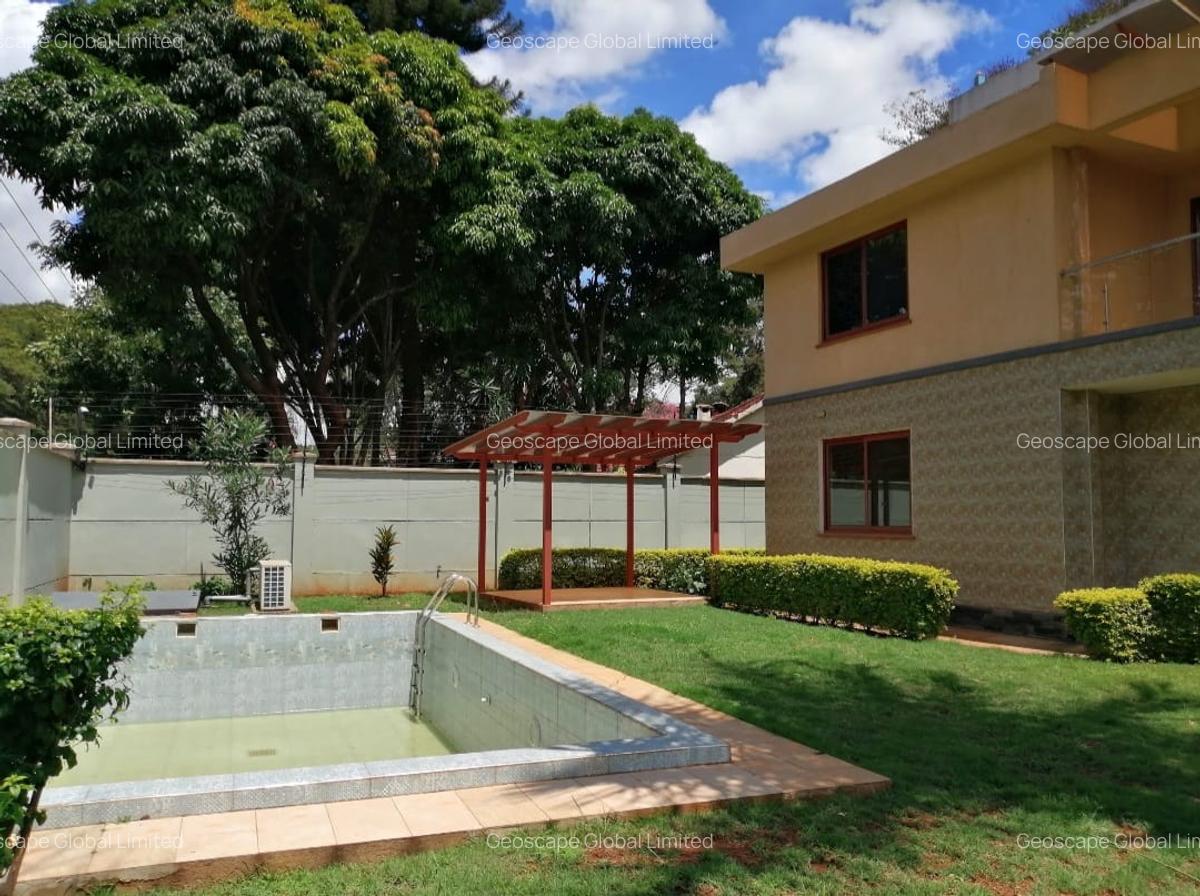 5 Bed Villa with En Suite in Runda - 9