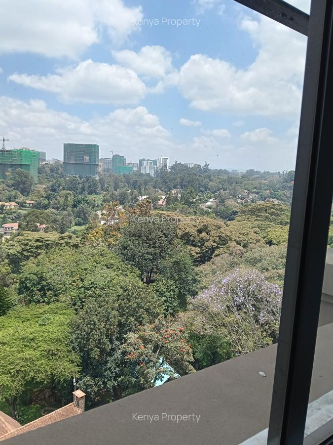 3 Bed Apartment with En Suite at Riverside Drive - 19