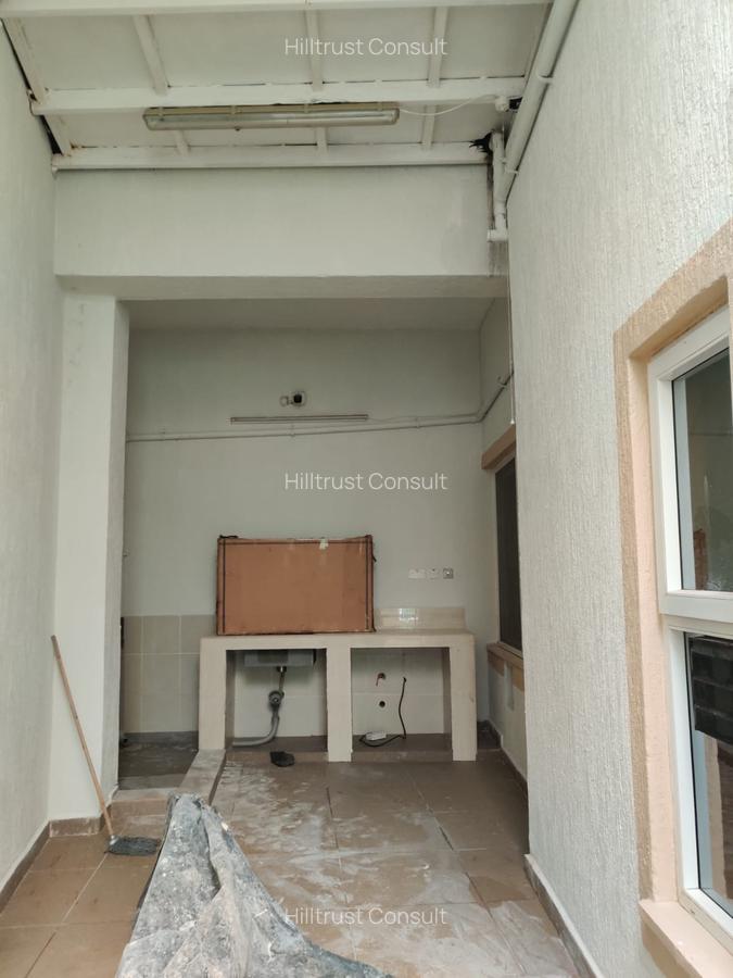 2 Bed Townhouse with En Suite at Peponi Rd - 7