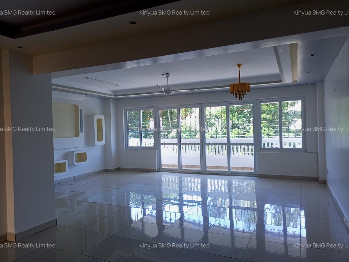 3 Bed Apartment with En Suite in Nyali Area - 3