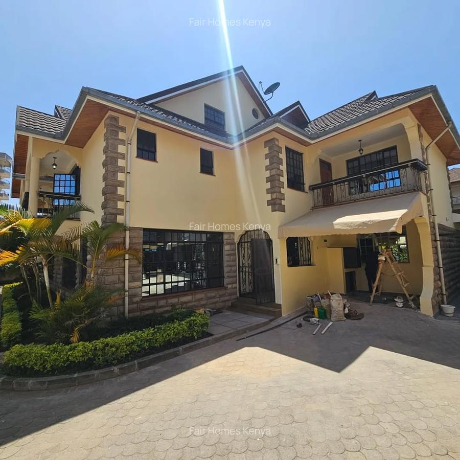 5 Bed Townhouse with En Suite at Kaputei Gardens - 1