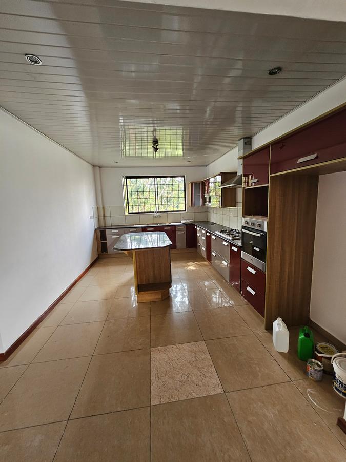 3 Bed Apartment with En Suite at Riverside - 1