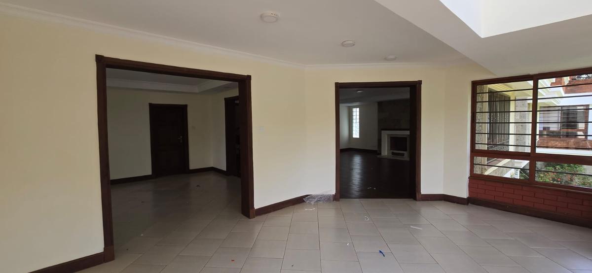 5 Bed House with En Suite in Spring Valley - 8