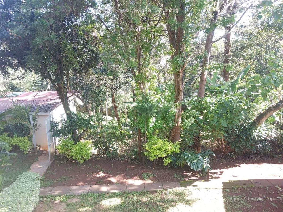 Commercial Property with Service Charge Included in Lavington - 9