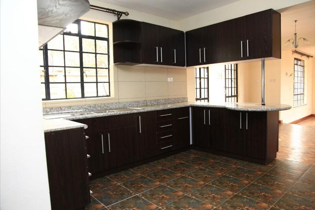 4 Bed Townhouse with En Suite at Chalbi Drive - 13
