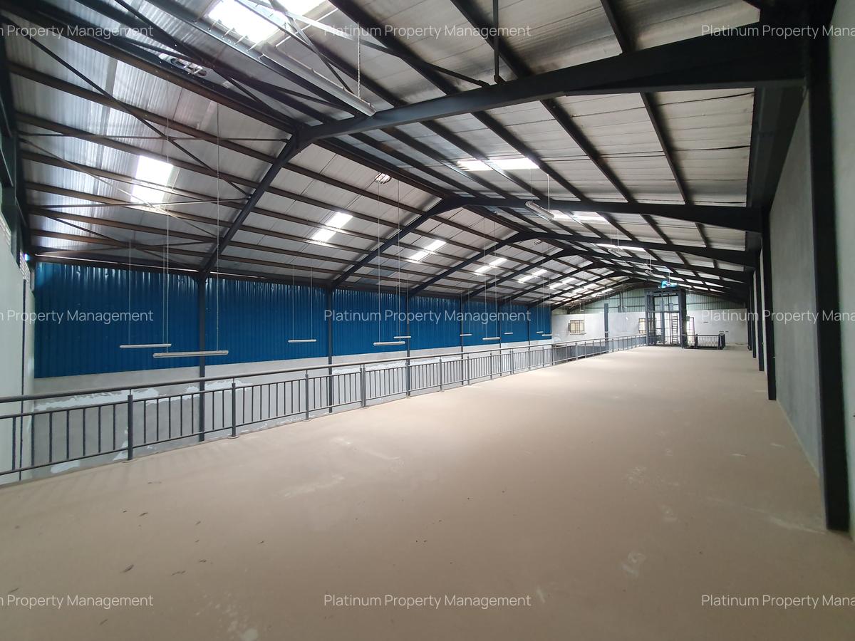 15,945 ft² Warehouse with Backup Generator at Airport North Road - 14