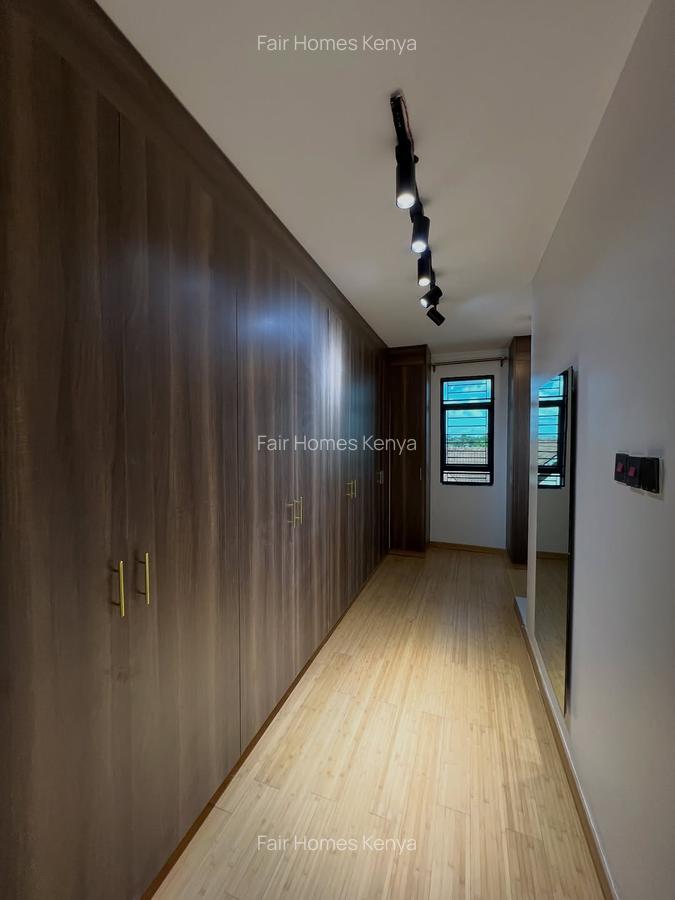 6 Bed Townhouse with En Suite at Manyani East - 13