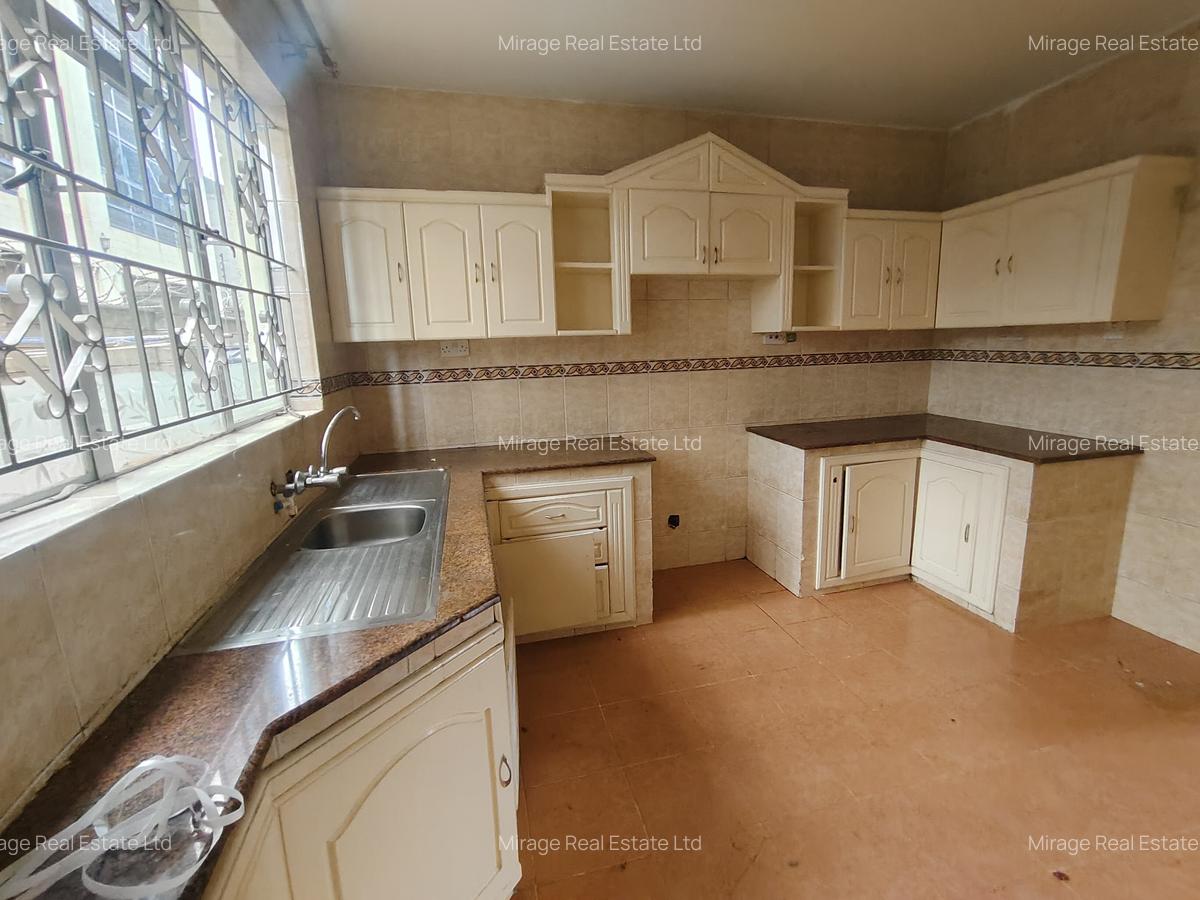 3 Bed Apartment with Swimming Pool in Kilimani - 8