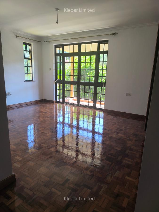 4 Bed House with En Suite in Loresho - 19