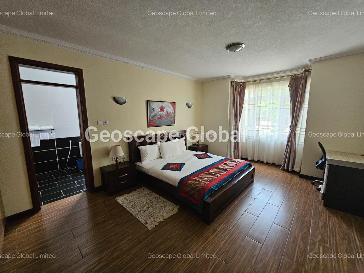 Furnished 2 Bed Apartment with En Suite in Brookside - 3