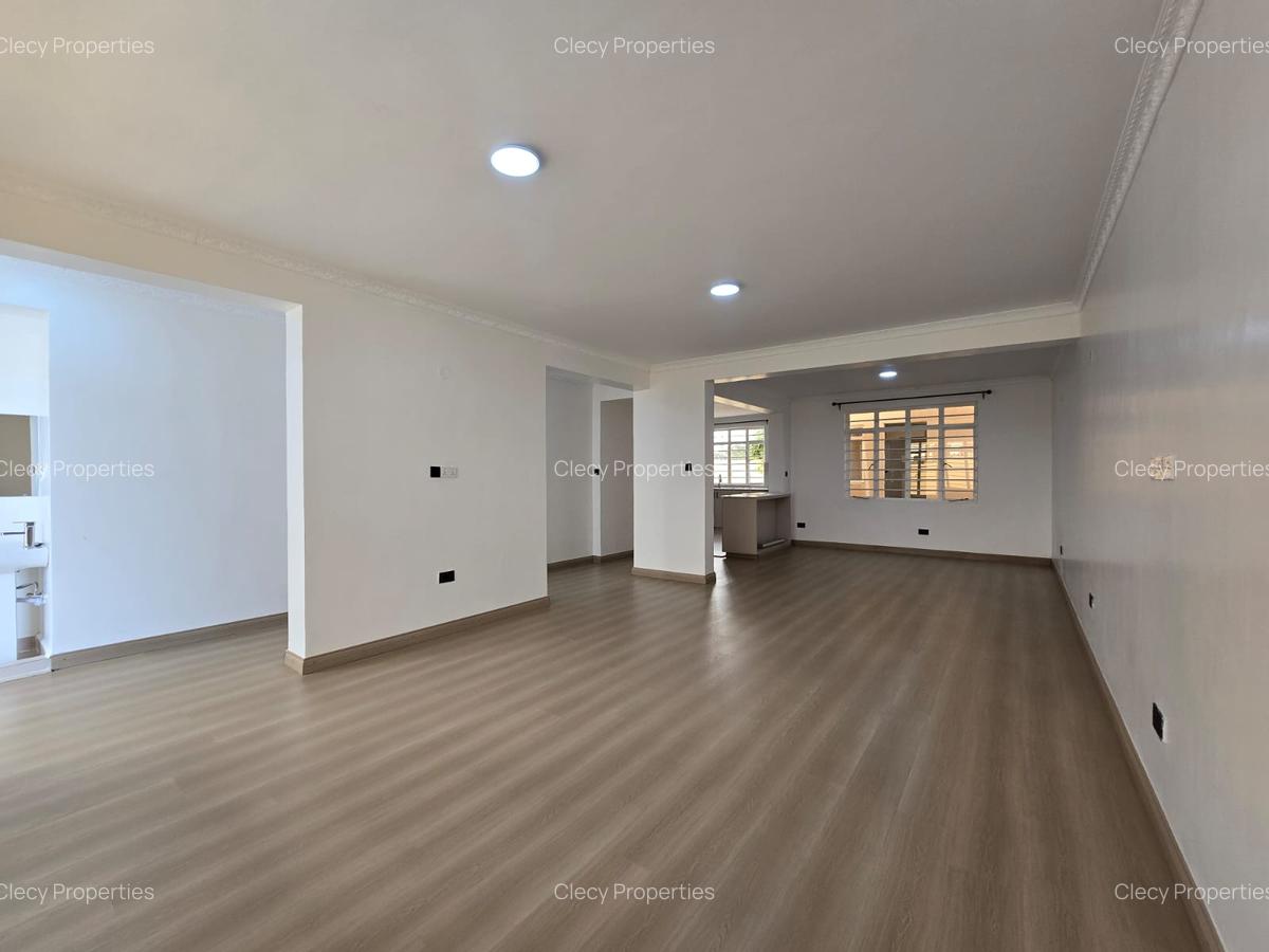 5 Bed House with En Suite at Tola - 2