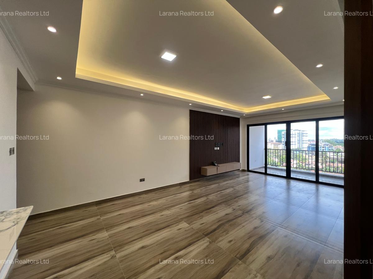 2 Bed Apartment with En Suite at Brookside Dr - 1
