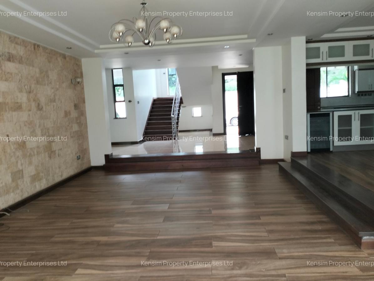5 Bed Townhouse with En Suite in Lavington - 5
