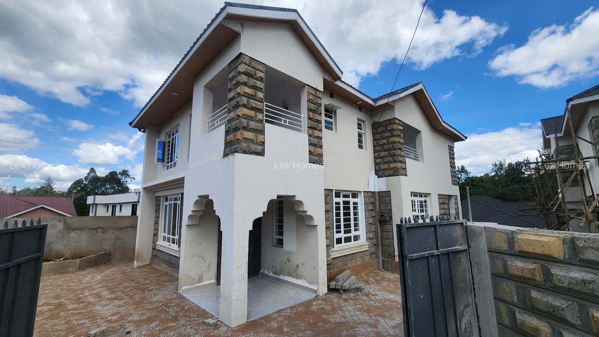 4 Bed House with En Suite at Forest Line Road - 1
