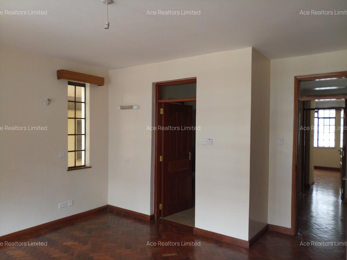 3 Bed Apartment with En Suite at Mbaazi Avenue - 14