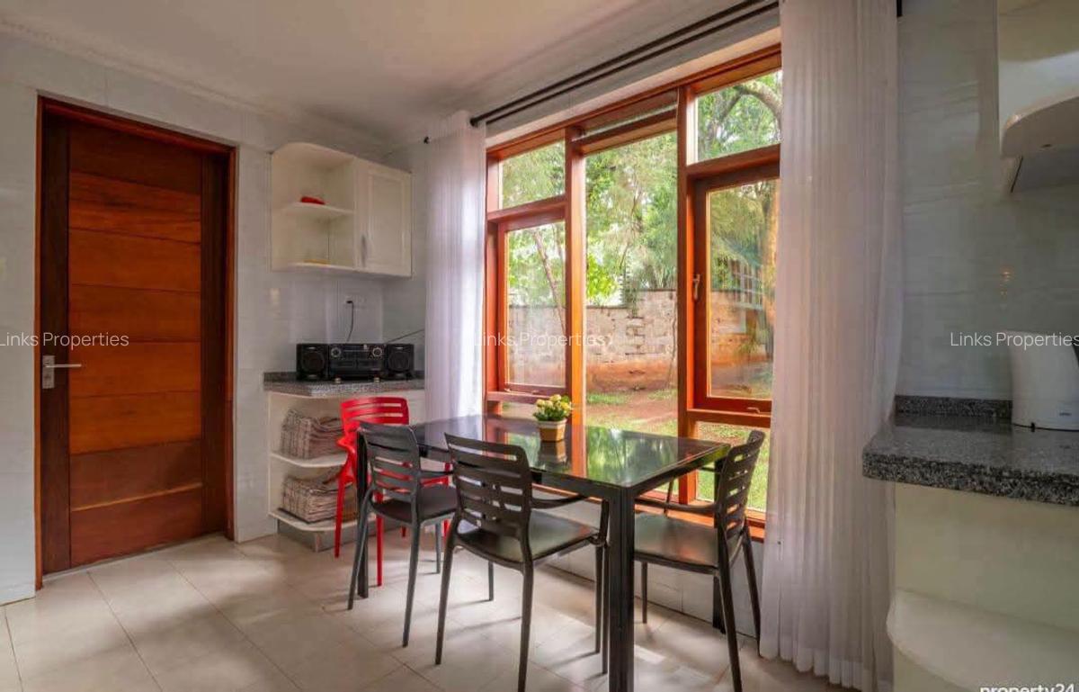 5 Bed Townhouse with En Suite at Karen - 13